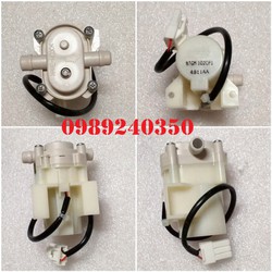 Bơm nước lên làm đá, lấy nước tủ lạnh Hita.chi 12V 2 dây, rắc 2 chân và 3 chân chính hãng