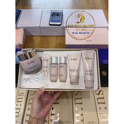 Set kem dưỡng ẩm, chống lão hóa Ohui hồng Miracle Moisture Ceramide Boosting Cream Special (Set 5 món)