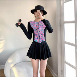 BỘ VÁY BƠI NỮ TAY DÀI CHỐNG NẮNG BAO GỒM MÚT NGỰC VÀ VÁY