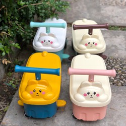 Xe Chòi Chân Ô Tô Cho Bé Có Cốp Cho Bé