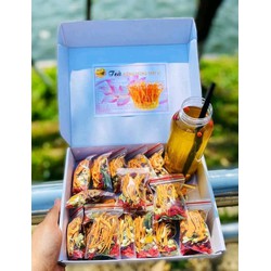 Trà đông trùng hạ thảo tứ vị tặng kèm bình nước cao cấp