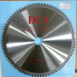 Lưỡi cắt nhôm 230mm 80 răng DCA thông số (230x2.4x25.4x80T) vòng tua MAX 6000r/min hàng chính hãng của Cty TPC phân phối