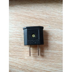 Phích cắm điện chuyển đổi chân dẹt DP3101