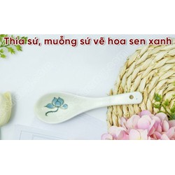 Muỗng, thìa cơm canh bằng sứ vẽ hoa sen xanh men kem Bát Tràng