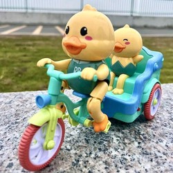 Đồ chơi vịt đạp xe có nhạc