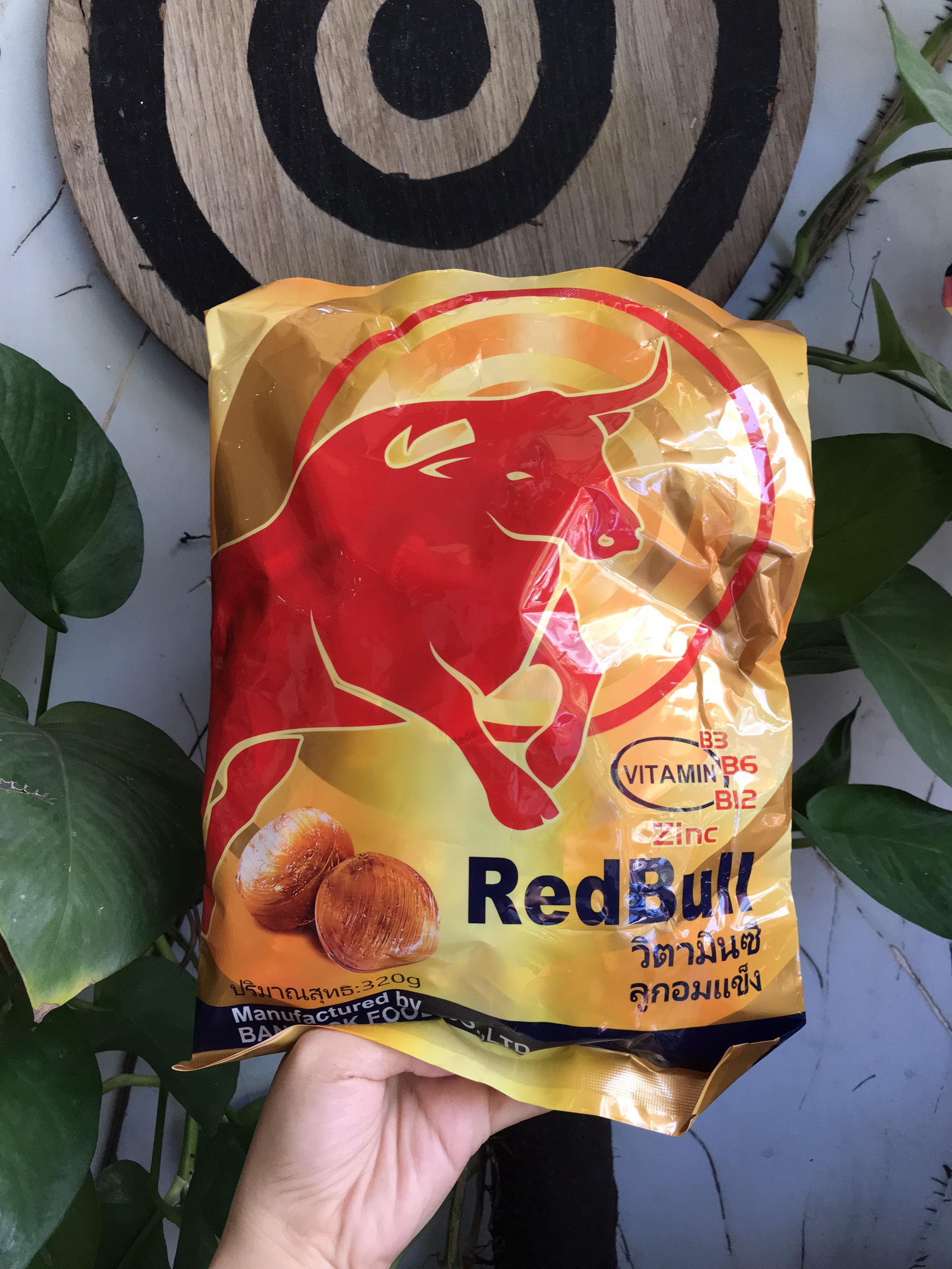 Hình ảnh Kẹo Ngậm Tăng Lực Bò Húc Thái Lan Redbull (Gói 320g)