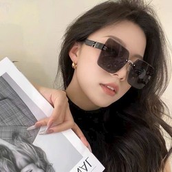 K69 Kính Ốc Pha Lê Siêu Đẹp - Kính Mát Thời Trang Nữ