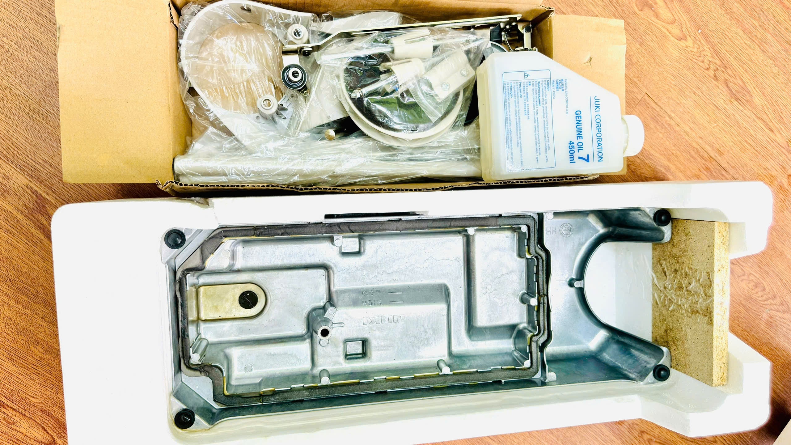 MÁY MAY CÔNG NGHIỆP JUKI 8100E (Mã SP: 8100E)